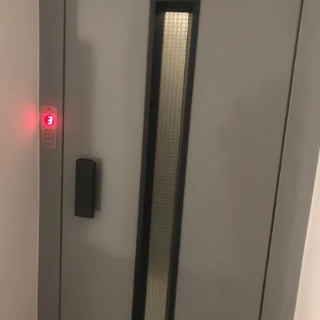 Lilia 3 Self-check In With Hot Water Despite Prevention In The Neighborhood, Food And Drink Shop Open Until 10 Pm And Free Parking Area Next Ot 24 Food And Drink Shop And Free Parking Area * Sofía