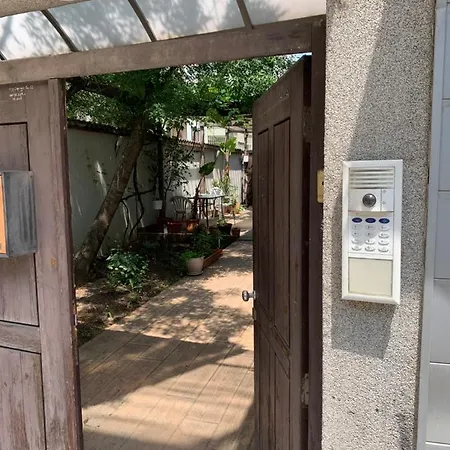 Lilia 3 Self-check In With Hot Water Despite Prevention In The Neighborhood, Food And Drink Shop Open Until 10 Pm And Free Parking Area Next Ot 24 Food And Drink Shop And Free Parking Area * Sofía